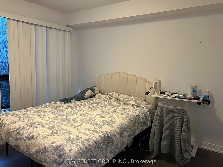 255 Village Green Sq #2805 — Photo 11
