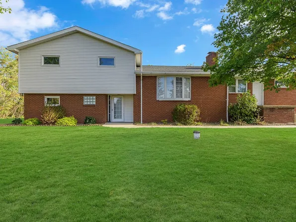 1049 Temple Rd, Monaca, PA 15061