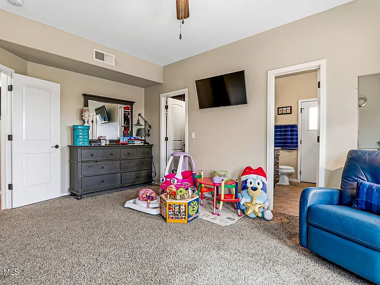 13066 Grantham Ln — Photo 19