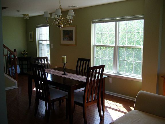 open dining rm
