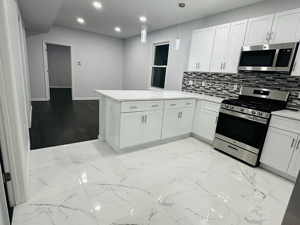 224 4th St #2