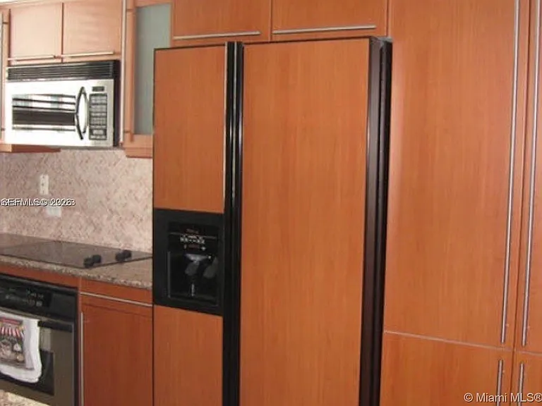 2080 S Ocean Dr #502 — Photo 18