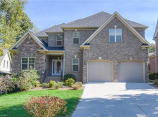4420 Rosebriar Square Dr, Winston Salem, NC 27106