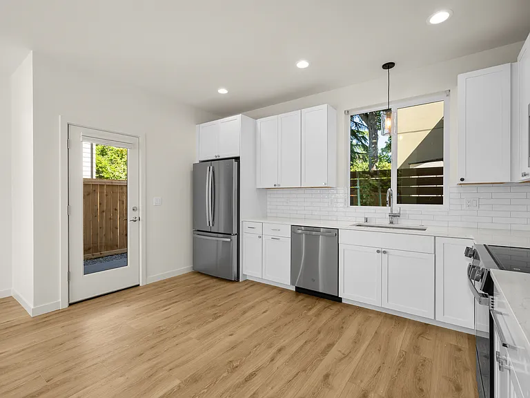 12227 Dayton Ave N #B — Photo 3