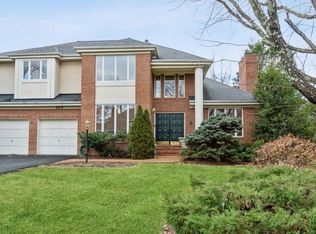 2613 Iron Forge Rd, Herndon, VA 20171