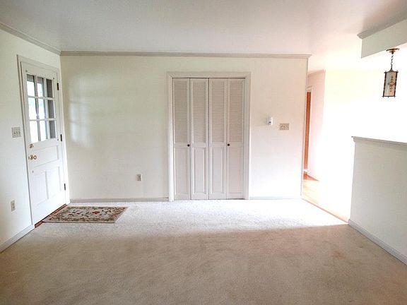 Entrance & Living Room