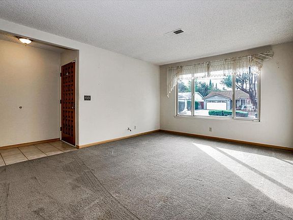 3rd image of 966 Feller Ave