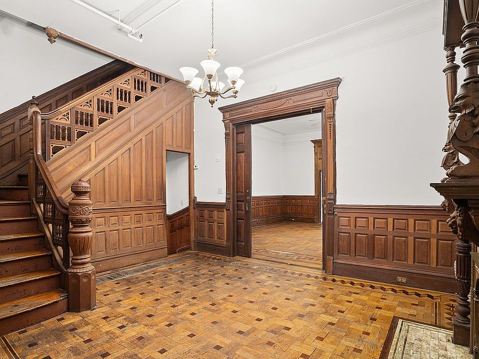 1st image of 6 W 121st St #1