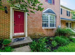 221 Goshen Rd, Schwenksville, PA 19473
