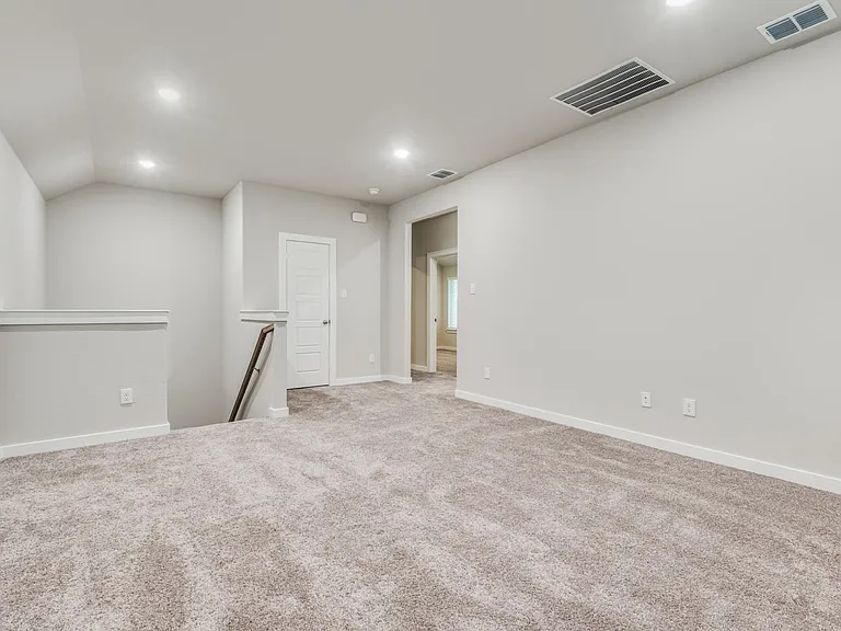 2544 Rambling Rd — Photo 18