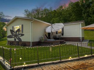 27881 Igloo Rd, Garber, IA 52048