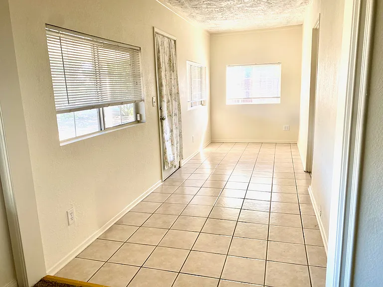 27515 Emory Ct — Photo 8