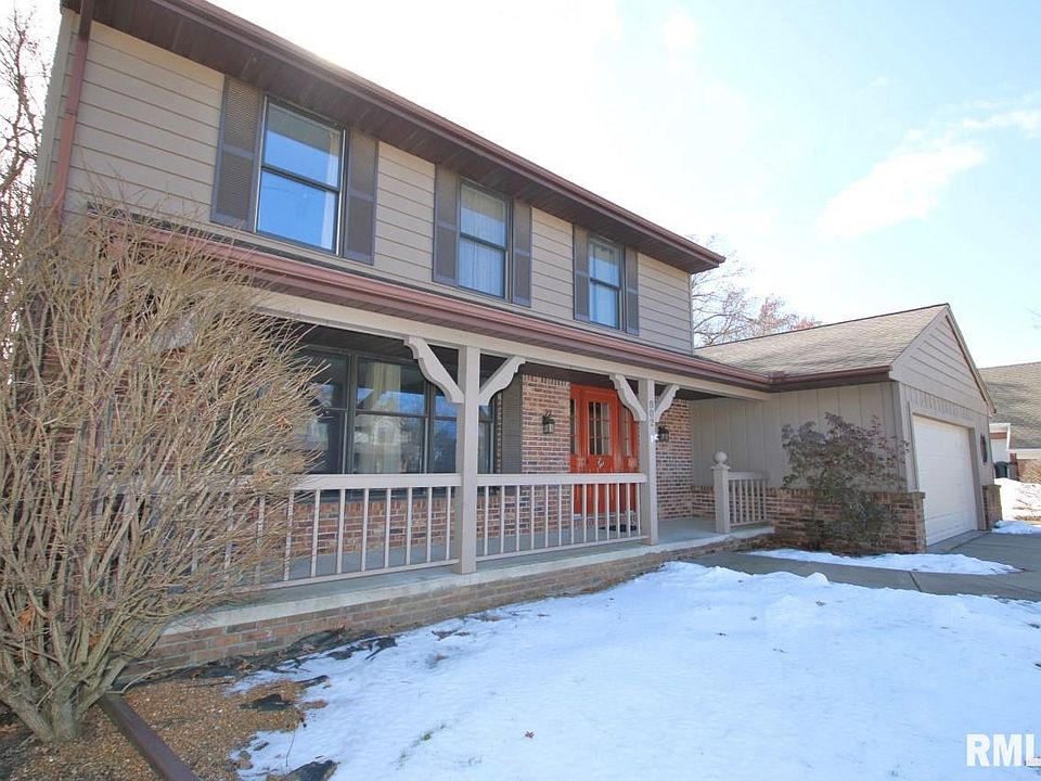 1st image of 802 W Brookforest Dr