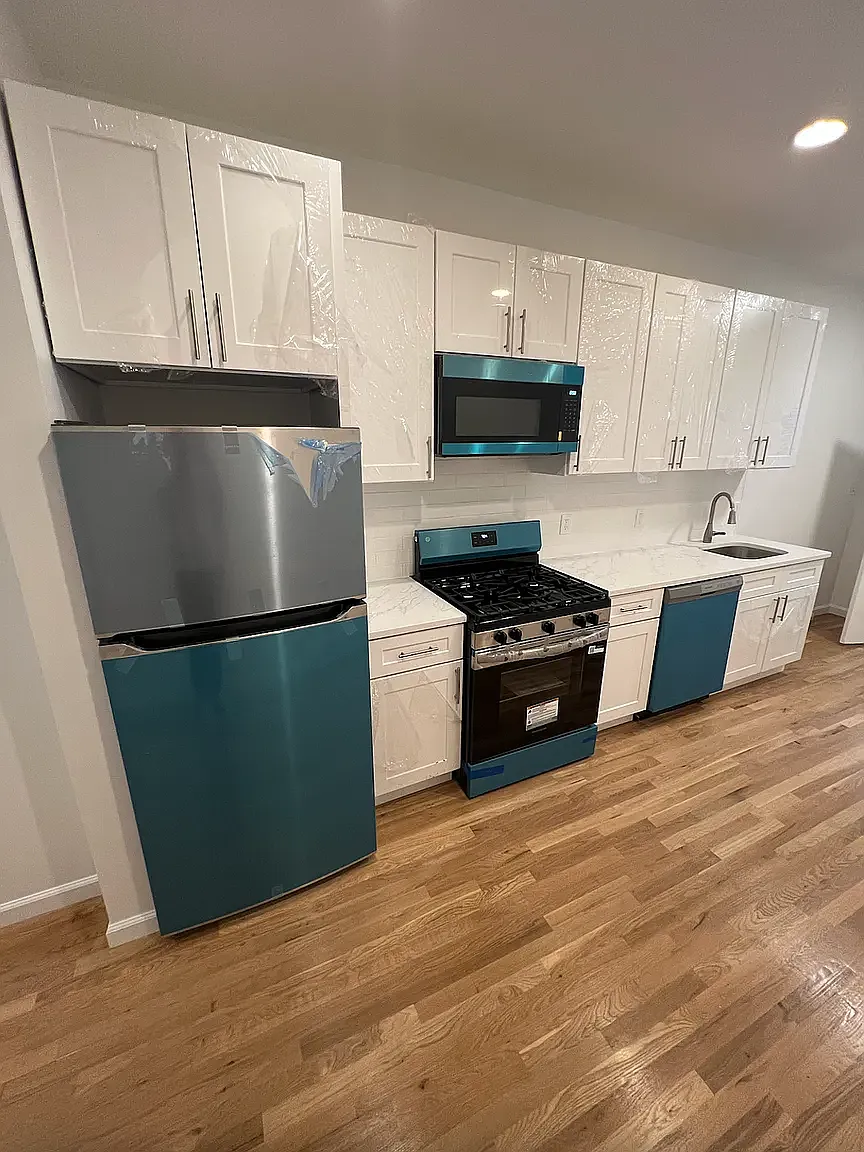 329 Menahan Street — Photo 2