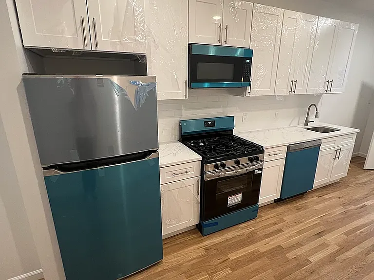 329 Menahan St #1A — Photo 2