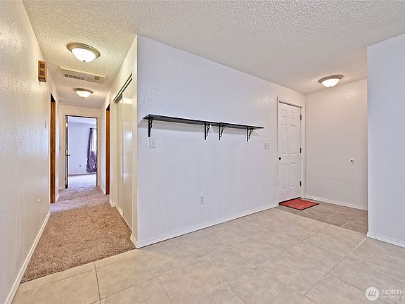 3rd image of 4821 S 49th Street
