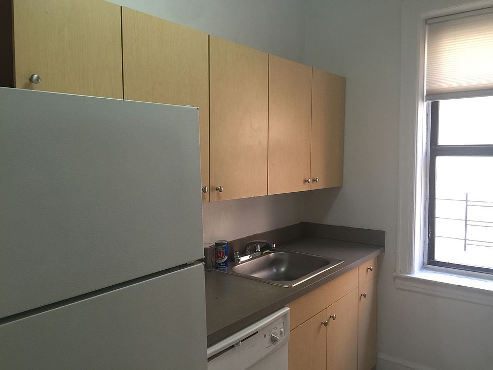 1st image of 3538 94th St #C1
