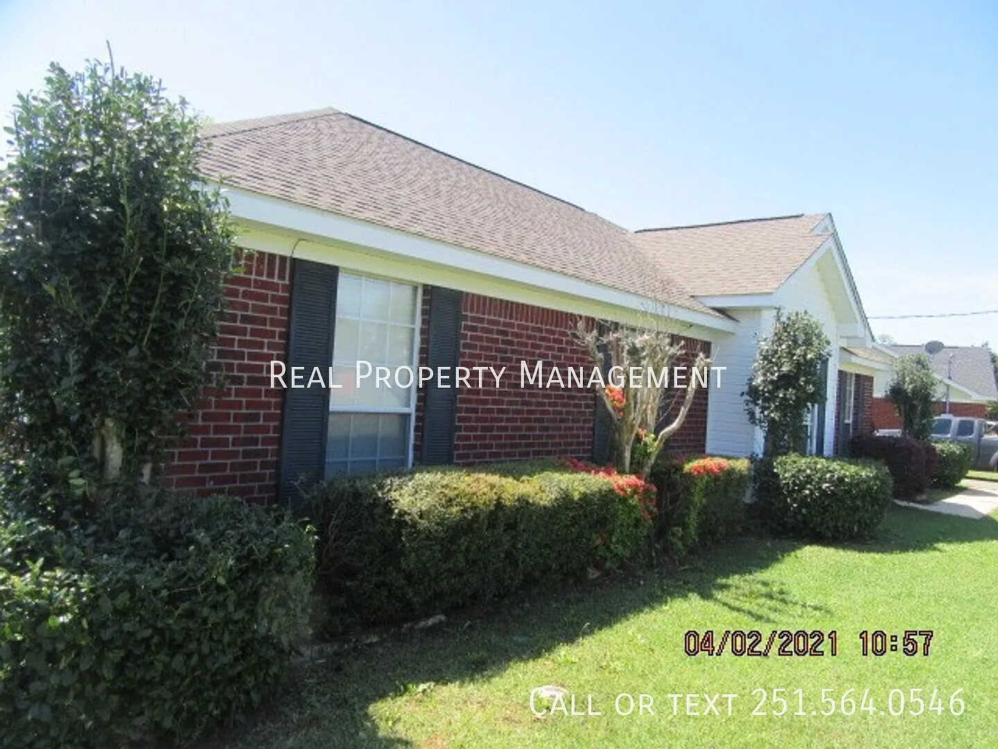 4 Bedroom 2 Bath Home off Newman Rd in West Mobile — Photo 2