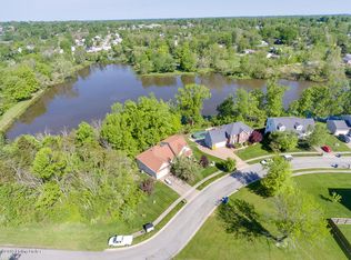 1601 E Crystal Dr, La Grange, KY 40031