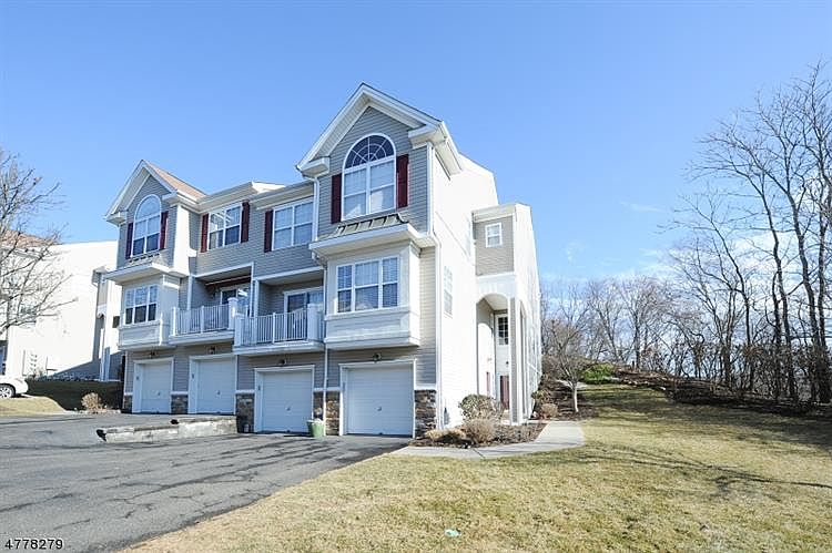 1st image of 94 Lakeview Ct #9-4