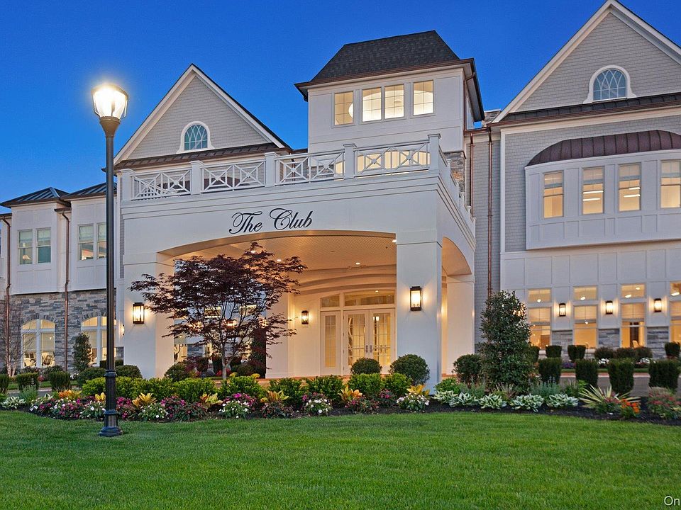 1st image of 28301 Spruce Pond Circle