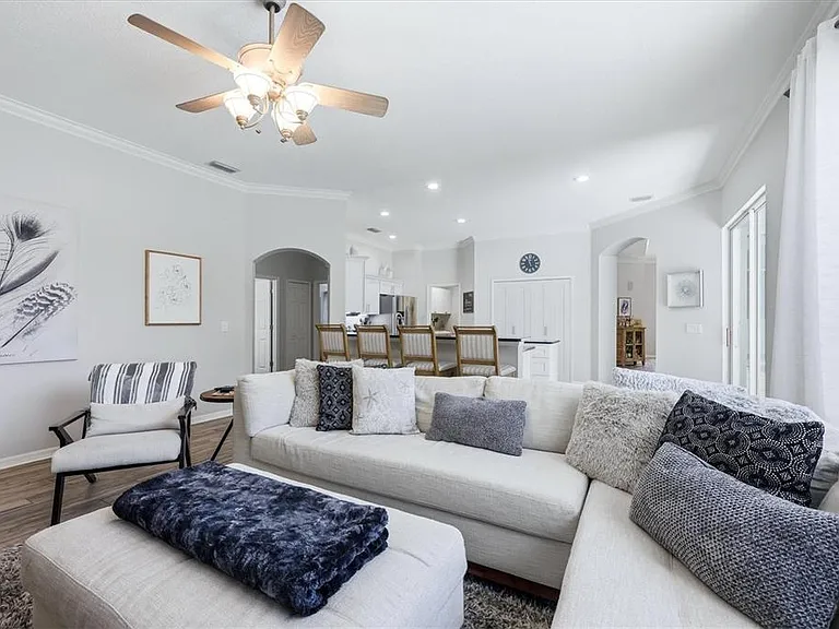 4617 Egmont Dr — Photo 18