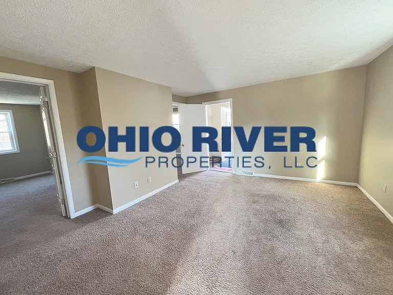27 Locust Ave #1 — Photo 12