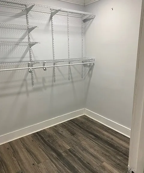 Walk in Closet