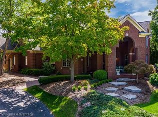 11424 Old Orchard Dr, Plymouth, MI 48170