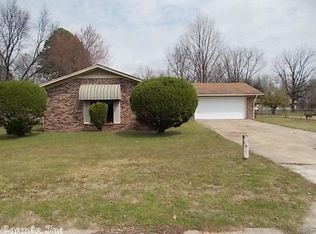 9 Devereaux Dr, Little Rock, AR 72206