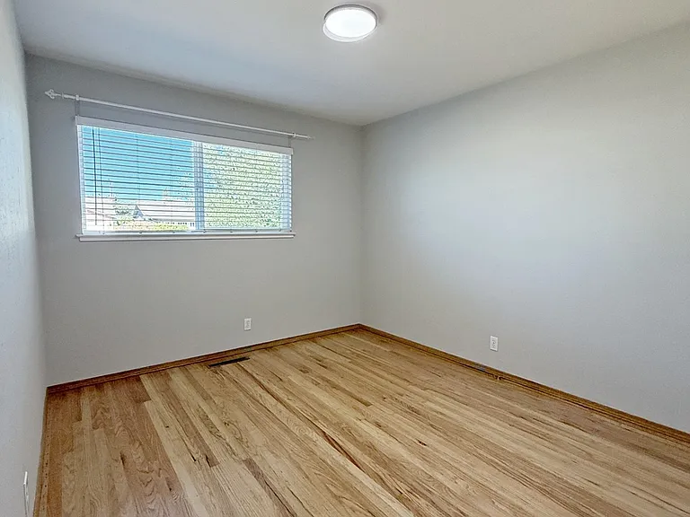 5289 Rimwood Dr — Photo 14