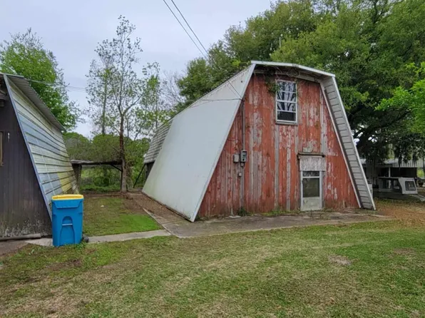 1026 Courville Rd, Breaux Bridge, LA 70517