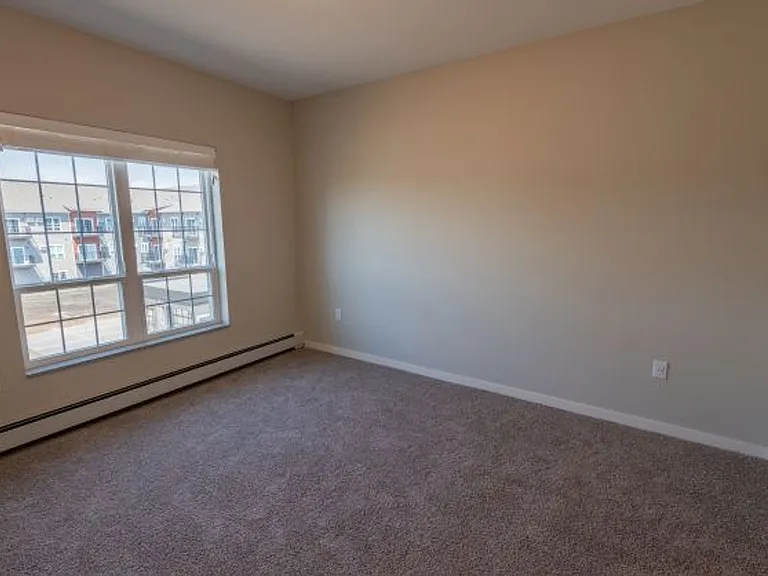 Encore Park Apartments — Photo 12