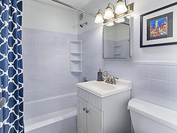 5th image of 160 E 91st St APT 3I