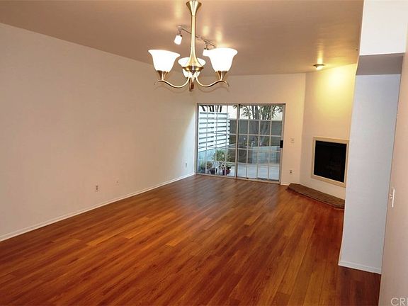 2nd image of 522 N Jackson St APT 103