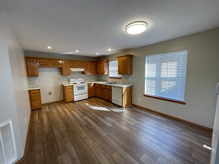 1308 Covey Rd — Photo 2
