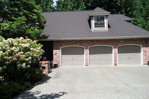 2nd image of 22110 NE 27th Pl