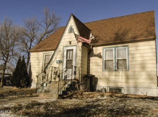 308 2nd Ave W, Ada, MN 56510