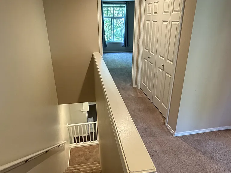22651 NE 4th Pl — Photo 16