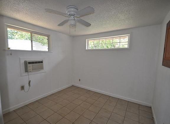 5th image of 1907 Anita Dr
