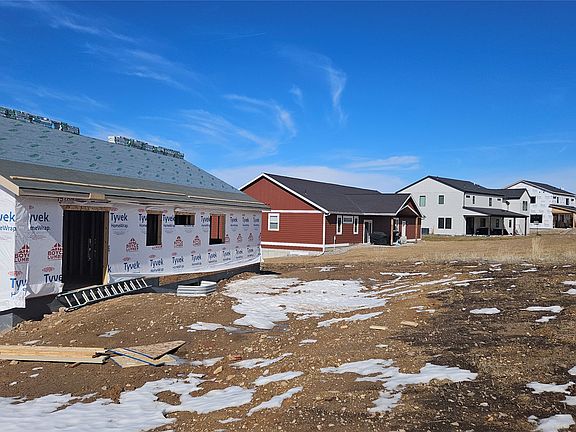5th image of 7068 Guinevere Dr