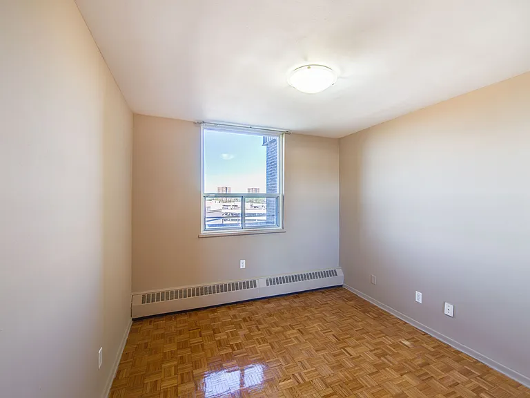 2600 Don Mills Rd — Photo 42