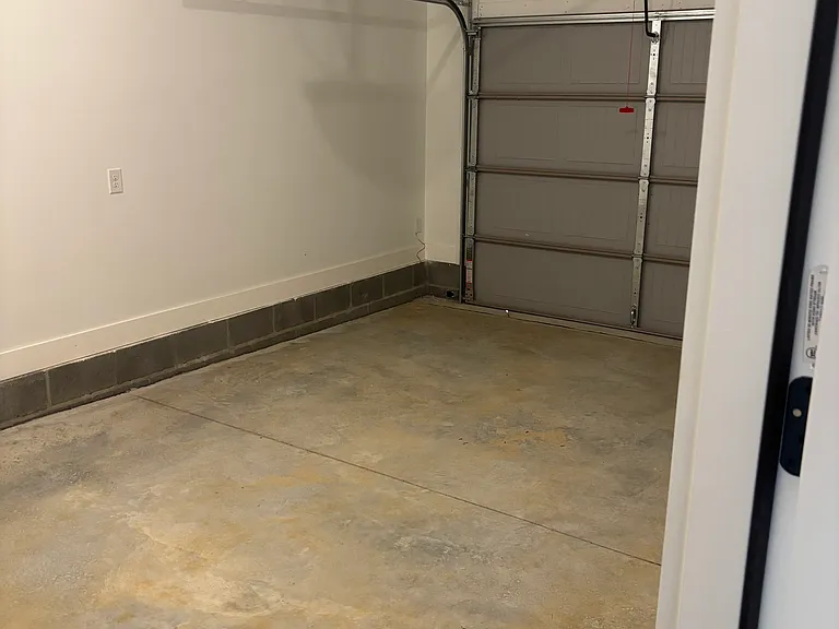 8930 Keenberg Ln — Photo 16