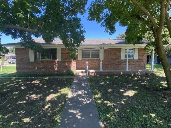 303 W Commercial St, Senath, MO 63876