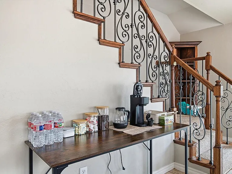 4713 Doe Run Dr — Photo 32