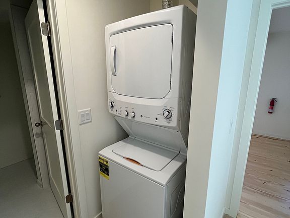 5th image of 63 Lander St Floor 1