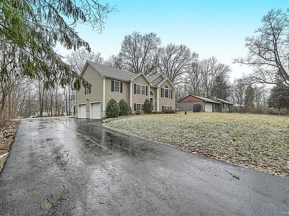 3rd image of 195 Sycamore Dr