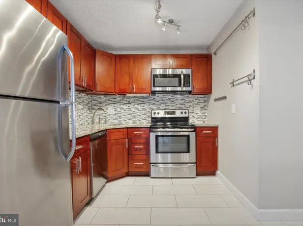 666 W Germantown Pike APT 1808, Plymouth Meeting, PA 19462