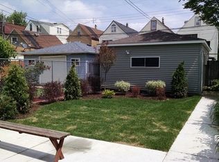 3011 N Allen Ave, Chicago, IL 60618