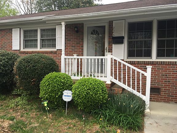 4th image of 223 Hensley Dr